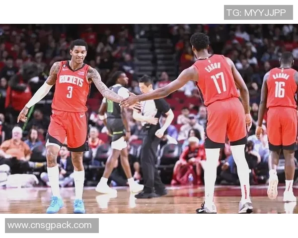 2003年火箭队与开拓者队激战回顾：经典对决与传奇球员的精彩表现